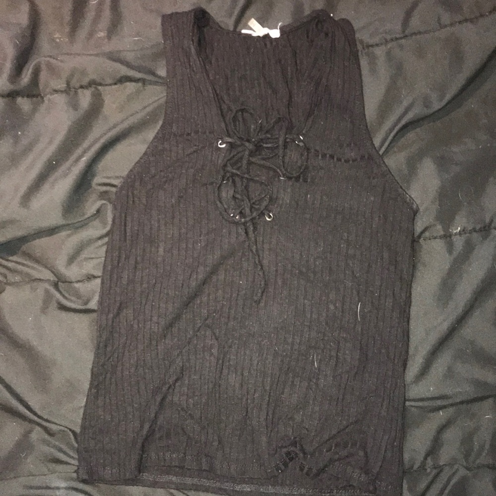 lace up black tank top